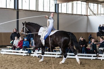 Bild 144 - Voltigierturnier